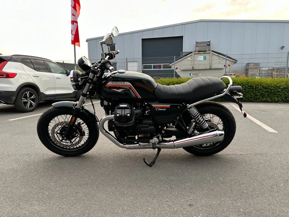 Angebot Moto Guzzi V7 Special Bild 4: Angebot Moto Guzzi V7 Special