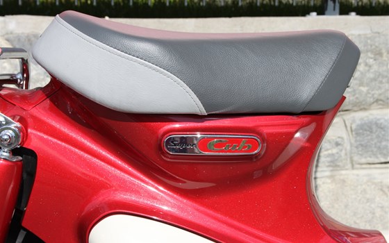 Gebrauchtmotorrad Honda Super Cub C 125 - Bild 4 Gebrauchtmotorrad Honda Super Cub C 125 - Bild 4