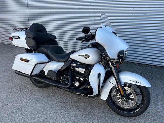 Harley-Davidson Touring Electra Glide Ultra Limited FLHTK (White Onyx Pearl/Black Finish) - Bild 4