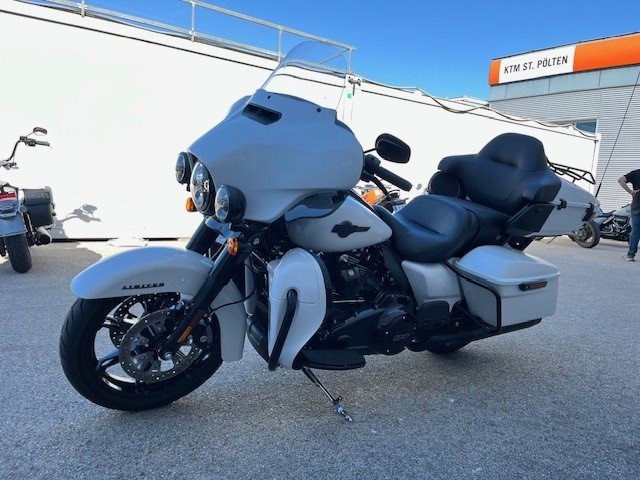 Harley-Davidson Touring Electra Glide Ultra Limited FLHTK (White Onyx Pearl/Black Finish) - Bild 9