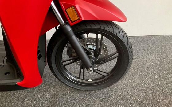 Neufahrzeug Honda SH350i - Bild 4 Neufahrzeug Honda SH350i - Bild 4