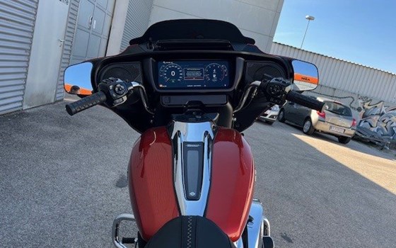 Gebrauchtmotorrad Harley-Davidson Street Glide FLHX - Bild 11 Gebrauchtmotorrad Harley-Davidson Street Glide FLHX - Bild 11
