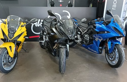 Neumotorrad Suzuki GSX-8R