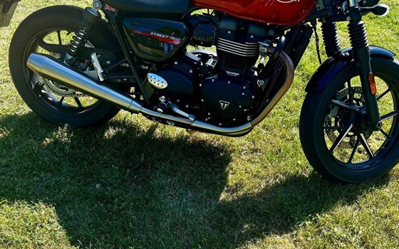 Gebrauchtmotorrad Triumph Street Twin - Bild 3