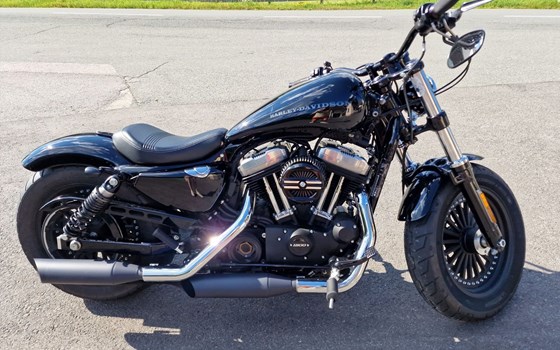 Gebrauchtmotorrad Harley-Davidson Sportster XL 1200X Forty-Eight - Bild 2 Gebrauchtmotorrad Harley-Davidson Sportster XL 1200X Forty-Eight - Bild 2