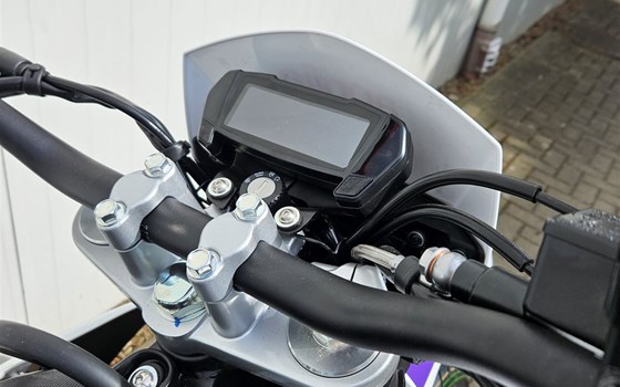 Neufahrzeug Aprilia SX 125 - Bild 6