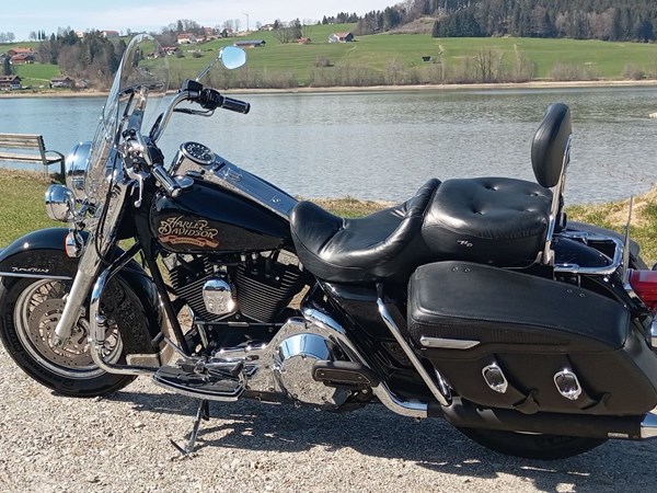 Gebrauchtmotorrad Harley-Davidson Road King Classic FLHRC