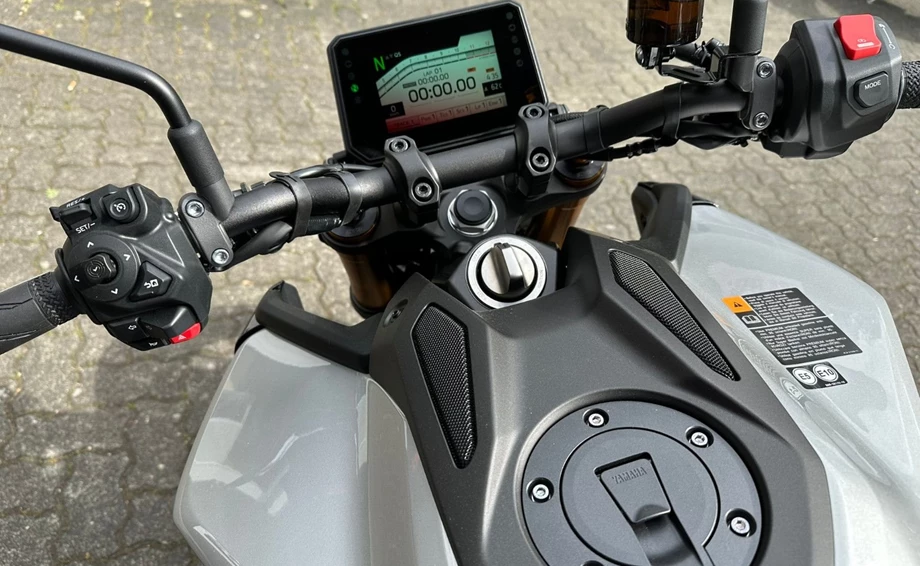 Angebot Yamaha MT-09 SP Bild 16: Angebot Yamaha MT-09 SP