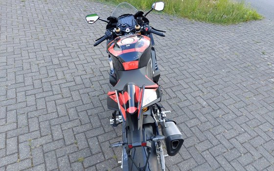 Neufahrzeug Aprilia RSV4 1100 Factory - Bild 10