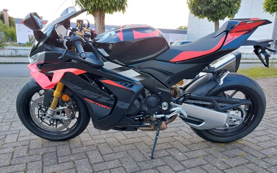 Neufahrzeug Aprilia RSV4 1100 Factory - Bild 13