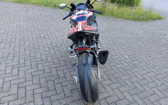 Neufahrzeug Aprilia RSV4 1100 Factory - Bild 9