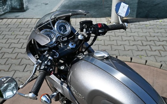 Gebrauchtmotorrad Triumph Thruxton 1200 - Bild 12