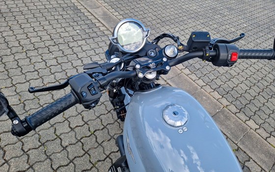 Neufahrzeug Moto Guzzi V7 Sport - Bild 5
