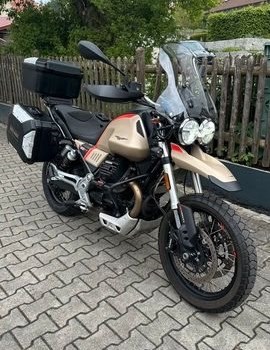 Gebrauchtmotorrad Moto Guzzi V85 TT Travel - Bild 2
