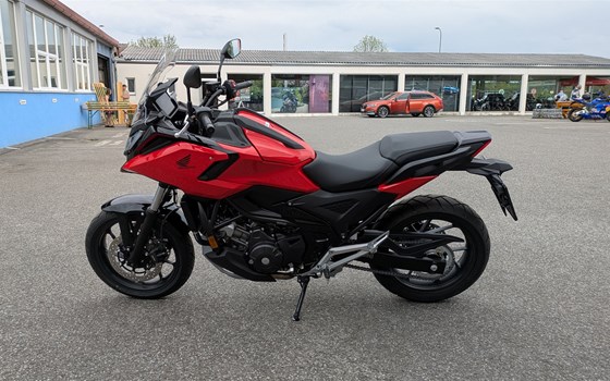 Neufahrzeug Honda NC750X - Bild 4 Neufahrzeug Honda NC750X - Bild 4