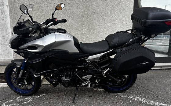 Gebrauchtmotorrad Yamaha MT-09 - Bild 2 Gebrauchtmotorrad Yamaha MT-09 - Bild 2