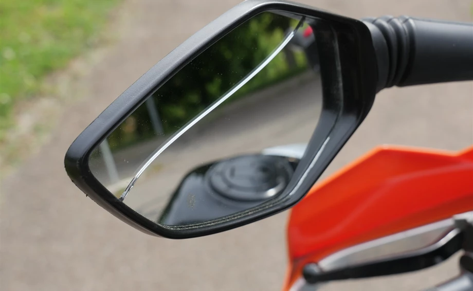 Angebot KTM 125 Duke Bild 11: Angebot KTM 125 Duke