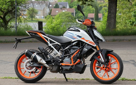 Gebrauchtmotorrad KTM 125 Duke - Bild 1