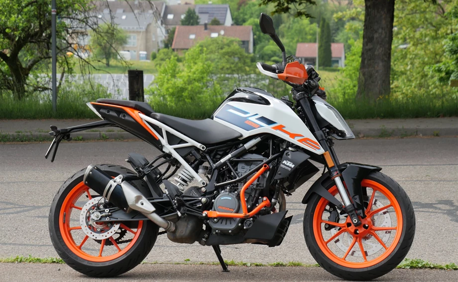 Angebot KTM 125 Duke Bild 1: Angebot KTM 125 Duke
