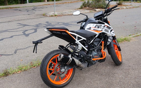 Gebrauchtmotorrad KTM 125 Duke - Bild 7