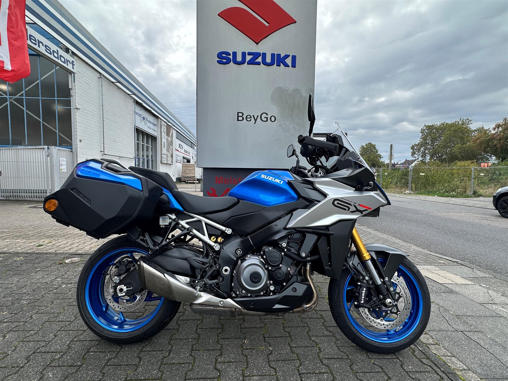Suzuki GSX-S1000GX