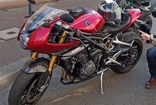 Gebrauchtmotorrad Triumph Speed Triple 1200 RR - Bild 4