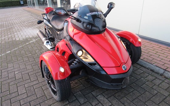 Gebrauchtmotorrad Can-Am Spyder RS - Bild 2