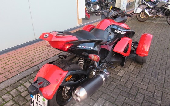 Gebrauchtmotorrad Can-Am Spyder RS - Bild 3
