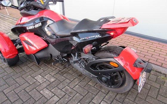 Gebrauchtmotorrad Can-Am Spyder RS - Bild 7