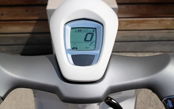 Gebrauchtmotorrad Vespa 946 125 i.e. 3V ABS - Bild 4