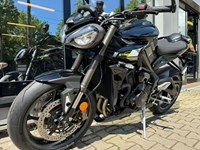 Neumotorrad Triumph Street Triple RS * Phantom Black 2025 * NEU