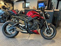 Neumotorrad Triumph Street Triple RS