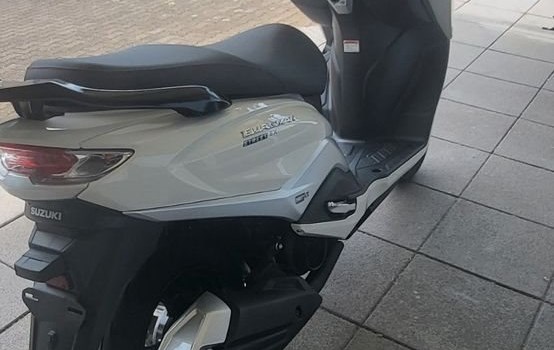 Neufahrzeug Suzuki Burgman 125 - Bild 4
