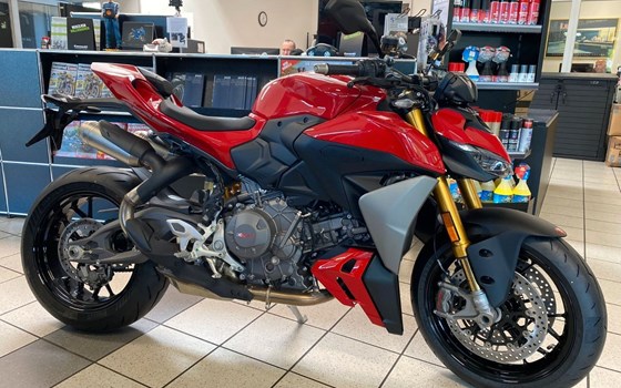 Neufahrzeug Ducati Streetfighter V2 S - Bild 1