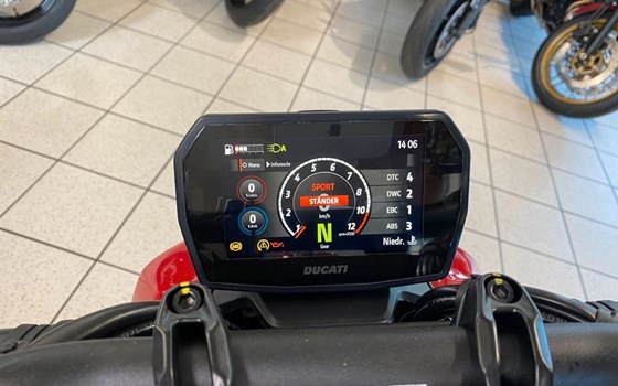 Neufahrzeug Ducati Streetfighter V2 S - Bild 3