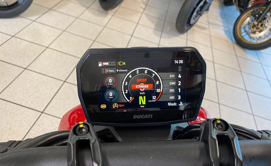 Angebot Ducati Streetfighter V2 S Bild 7: Angebot Ducati Streetfighter V2 S