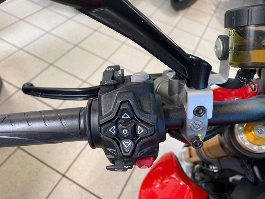 Angebot Ducati Streetfighter V2 S Bild 8: Angebot Ducati Streetfighter V2 S