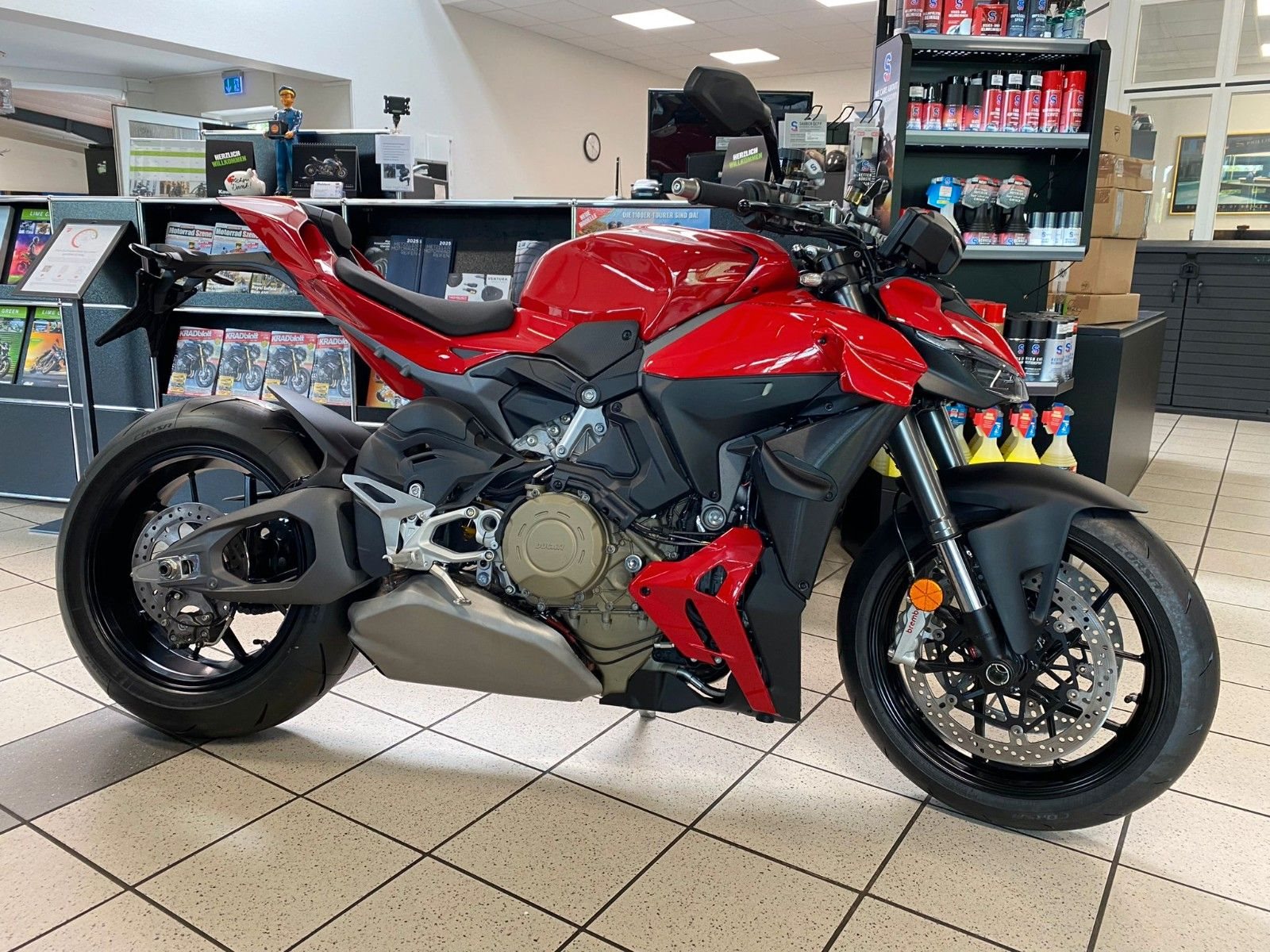 Ducati Streetfighter V4