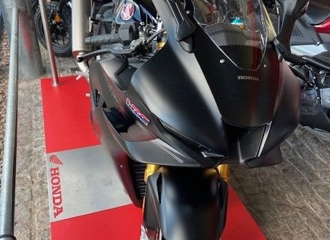 Gebrauchtmotorrad Honda CBR1000RR-R Fireblade SP - Bild 2