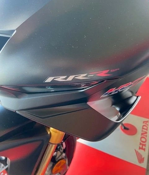 Angebot Honda CBR1000RR-R Fireblade SP Bild 3: Angebot Honda CBR1000RR-R Fireblade SP