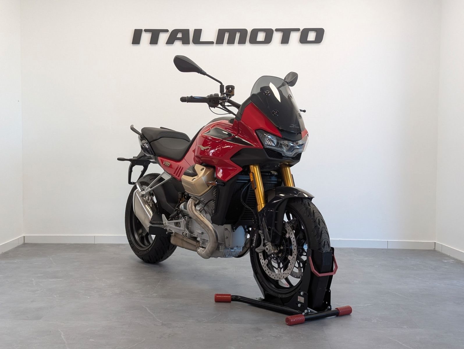 Moto Guzzi V100 Mandello Wind Tunnel