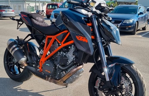 Gebrauchtmotorrad KTM 1290 Super Duke R
