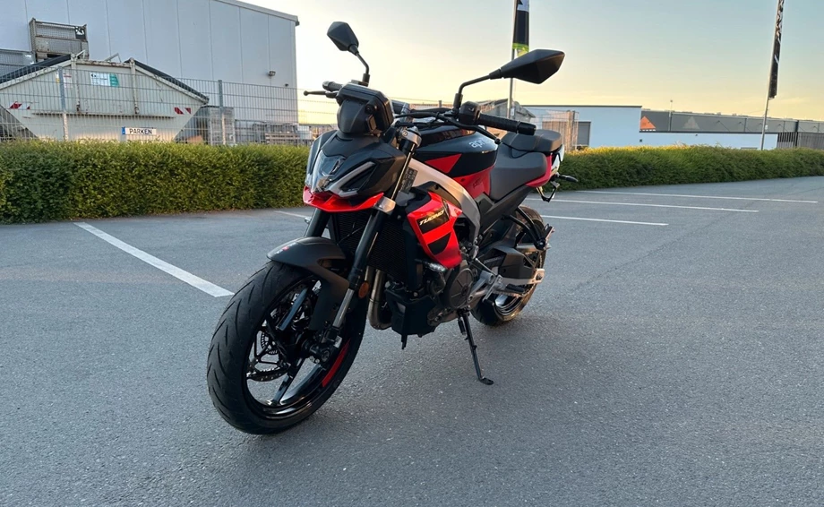 Angebot Aprilia Tuono 457 Bild 3: Angebot Aprilia Tuono 457