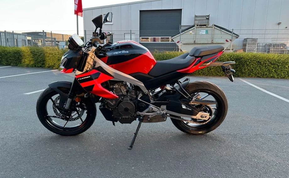 Angebot Aprilia Tuono 457 Bild 4: Angebot Aprilia Tuono 457