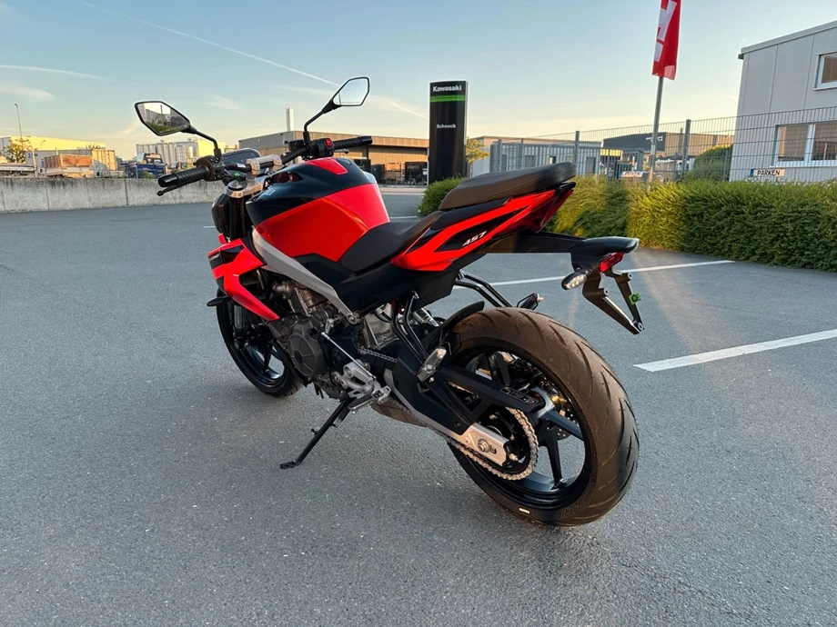 Angebot Aprilia Tuono 457 Bild 5: Angebot Aprilia Tuono 457