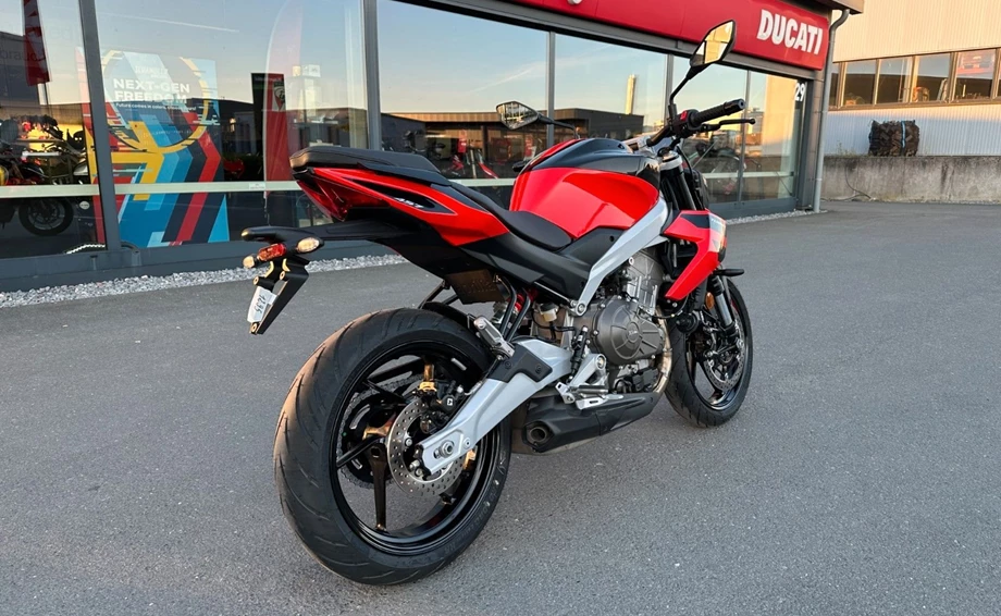 Angebot Aprilia Tuono 457 Bild 7: Angebot Aprilia Tuono 457