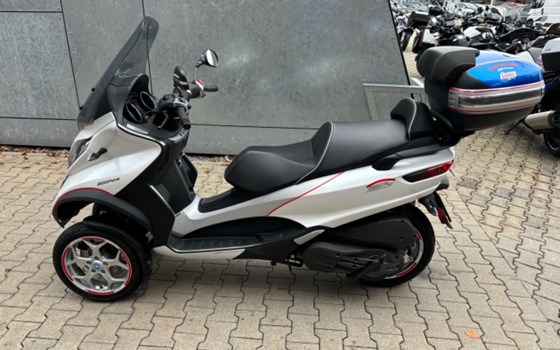 Gebrauchtmotorrad Piaggio MP3 300 HPE - Bild 3