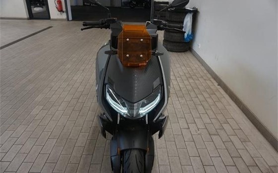 Gebrauchtmotorrad BMW CE 04 - Bild 2 Gebrauchtmotorrad BMW CE 04 - Bild 2