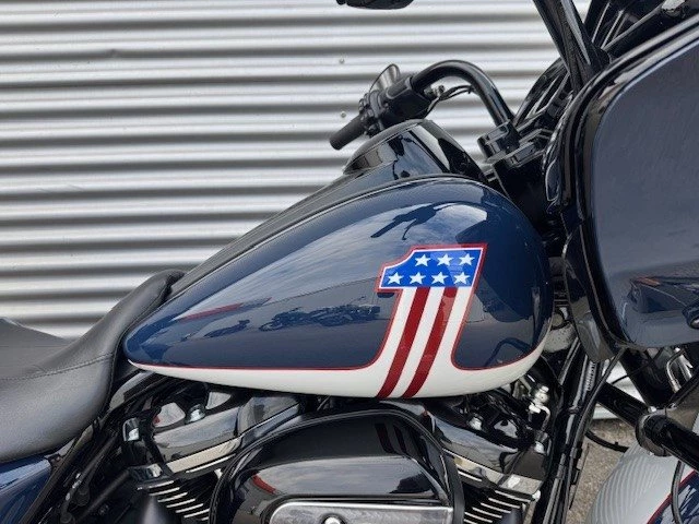 Harley-Davidson Touring Road Glide Special FLTRXS (Billiard Blue/Stonewashed White) - Bild 5