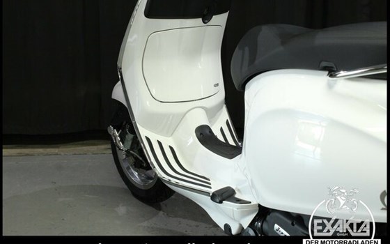 Neufahrzeug Vespa Primavera 125 - Bild 10